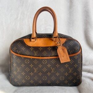Louis Vuitton Deauville Handbag